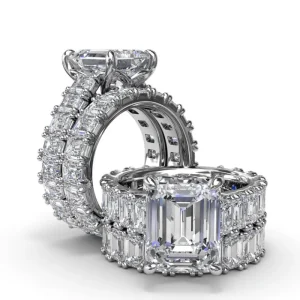 Fashion Fana Chunky Emerald Diamond Engagement Ring