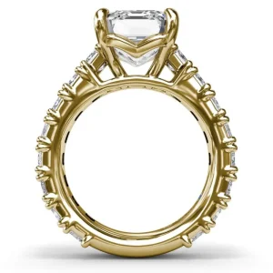 Fashion Fana Chunky Emerald Diamond Engagement Ring