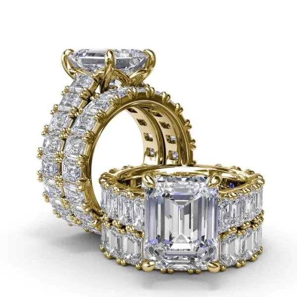 Fashion Fana Chunky Emerald Diamond Engagement Ring