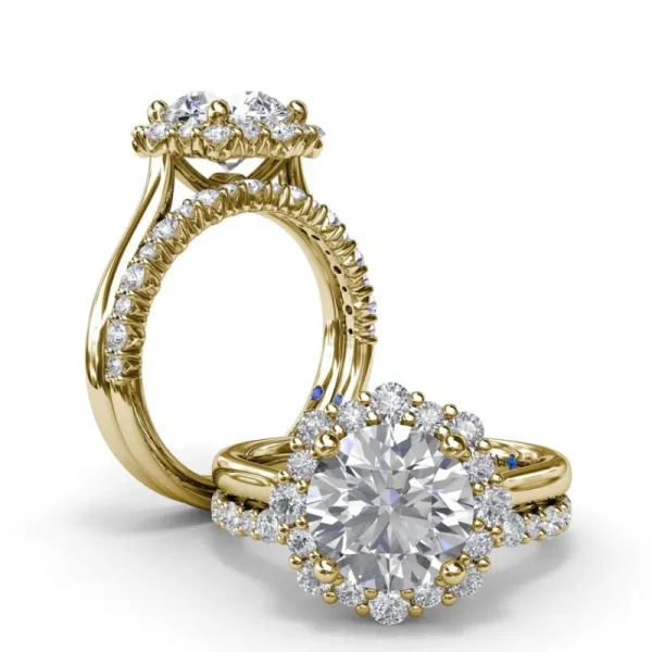 Sale Fana Graduated Halo Diamond Engagement Ring