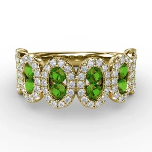 Hot Fana Think Like A Queen Emerald and Diamond Ring
