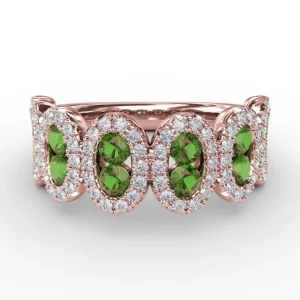 Hot Fana Think Like A Queen Emerald and Diamond Ring