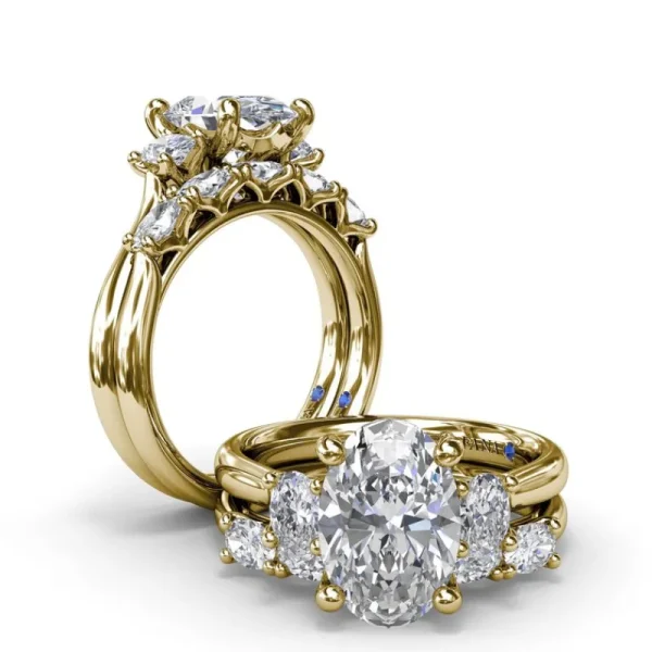 Hot Fana Three-Stone Oval Diamond Engagement Ring